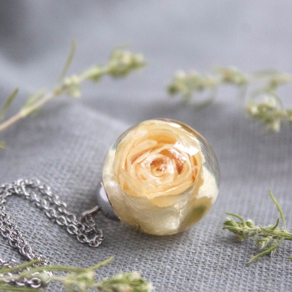 Echte Rose Halskette, Echte Rose Blume Halskette, Brautjungfer Blume Halskette, Zierliche Rose Halskette, Brautjungfer Geschenke, Schmuck mit weißer Blume