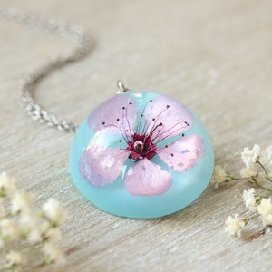 Pressed cherry blossom necklace, Spring Flower necklace, Cute flower necklace, Sakura gifts, Pressed flower necklace, Dainty flower jewelry