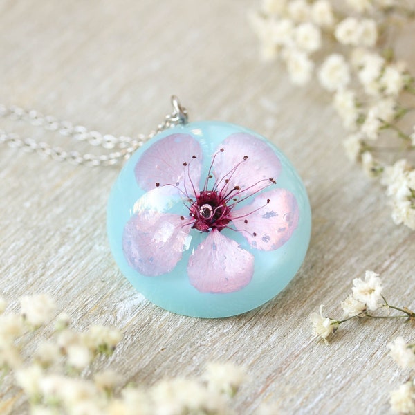 Collana di fiori di ciliegio, collana Sakura, collana di fiori giapponesi, gioielli rosa pallido, collana di fiori Sakura, idee regalo di compleanno per le donne