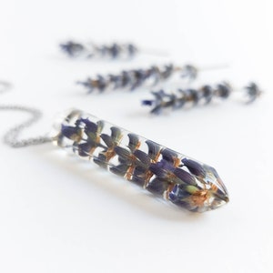 Lavender necklace, Real lavender necklace, Preserved flower necklace, Lavender flower necklace, Long pendant bar necklace, Lavender jewelry