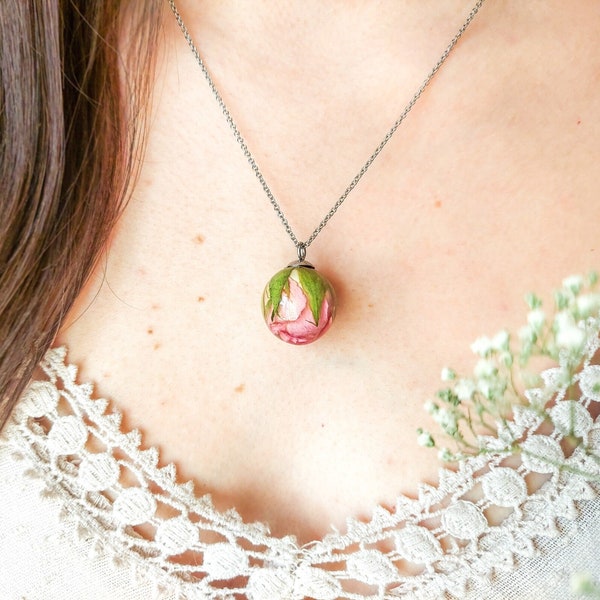 Dainty pink flower necklace, Real rose flower necklace, Delicate flower necklace, Pink rose necklace, Rosebud necklace, Unique gift for her