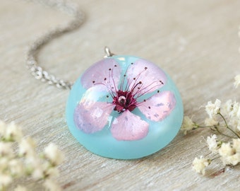 Pressed cherry blossom necklace, Spring Flower necklace, Cute flower necklace, Sakura gifts, Pressed flower necklace, Dainty flower jewelry