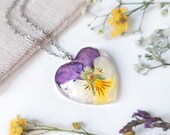 Dainty floral necklace, Real pansy necklace, Floral jewellery, Flower girl necklace, Dainty flower necklace, Heart shaped necklace women