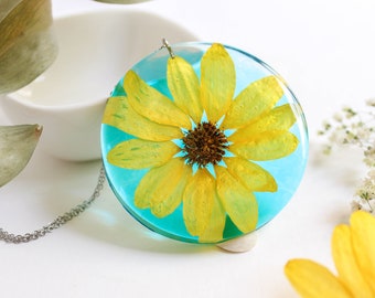 Big flower necklace, Pressed flower pendant necklace, Yellow flower necklace, Light blue necklace, Statement necklace for women, Sunflower