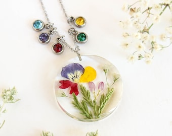 Family necklace birthstone, Multi birth flower necklace, Personalized family gift idea, Bouquet flower necklace, Birthstone gift for grandma