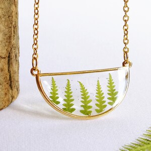 Gift For Her Fern Diffuser Pendant Necklace Aromatherapy Accessory Terrarium Necklace Ceramic Oil Diffuser Plant Necklace For Women