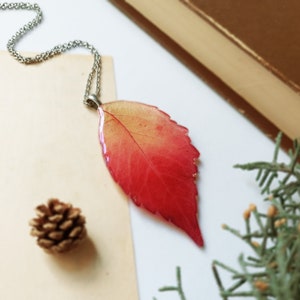 Fall necklace, Dried leaf necklace, Multicolor necklace, Fall leaf jewelry, Red leaf necklace, Autumn leaf necklace, Original gift for women