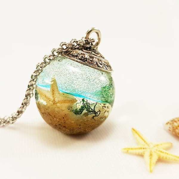 Beach terrarium necklace, Ocean necklace, Real starfish necklace, Beach sand jewelry, Resin ball necklace, Terrarium jewelry Gift for friend