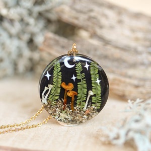 Forest necklace with real mushroom and leaf, Moon and star necklace, Nature lover jewelry, Mushroom terrarium necklace, Pixie cup lichen image 2