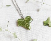 Dainty leaf necklace, Real plant jewelry, Minimal boho necklace, Botanical necklace, Green boho necklace, Dainty jewelry, Tiny leaf necklace