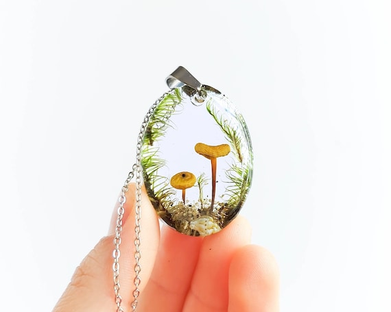Nature inspired shop necklace