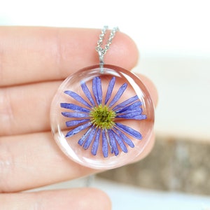 September birth flower necklace, Aster flower necklace, Dried flower resin jewelry, Birthday gifts for women friend, Purple flower necklace image 6