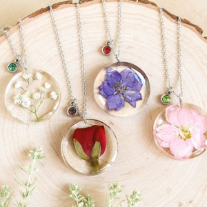 Birth flower necklace with birthstone, Pressed flower necklace, Birthday gifts for women friends, Floral charm necklace, Birth month jewelry image 3