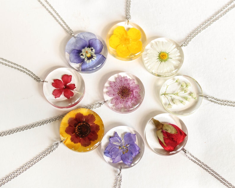 Birth flower necklace resin, Pressed flower necklace birth month, Unique birthday gifts for women, Personalized flower pendant necklace image 3