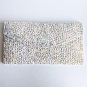 1960s Elsie Tu Hong Kong White Hand Beaded Satin Wedding/Evening purse