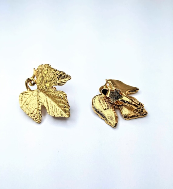 Trifari leaf online clip on earrings