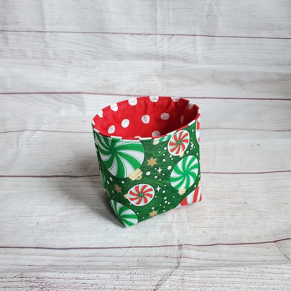 MINI Christmas basket bag bin, party favor, hostess gift, housewarming gift, small basket for party, candy bag, gift basket, holiday decor