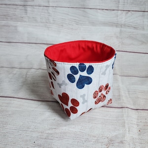 MINI Dog pawprint bone basket bag bin, party favor, hostess gift, trinket holder basket, small basket for party, candy bag, Americana