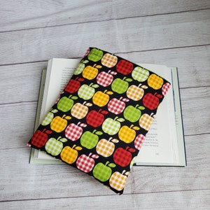Apple themed padded book sleeve, book cover, book lover gift, book protector, librarian gift, tablet sleeve, reader gift, teacher gift