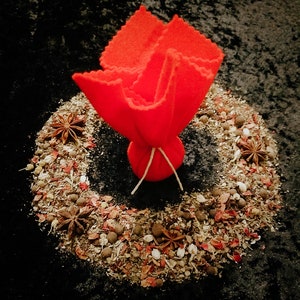 Attraction Gris Gris, Love Luck, Romance, Fertility, Fidelity, Hoodoo, Voodoo, Santeria