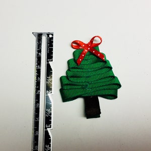 Christmas tree ribbon sculpture hair clip image 8