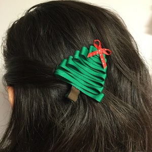 Christmas tree ribbon sculpture hair clip image 6