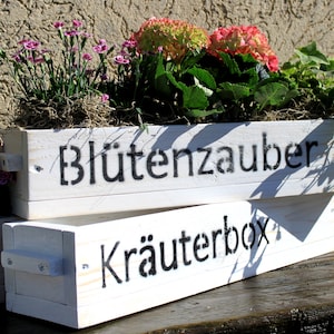 Blumenkasten aus Holz mit Schriftzug / Breite 50 - 90 cm / Tiefe 15 cm / Blumenkisten für Balkon mit Holzgriffen in weiß / braun / geflammt