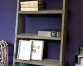 Bookcase made of solid wood - Colour Brown - Dimensions (HxWxD) 100 cm x 50 cm x 15 cm - This bookcase embellishes every home.