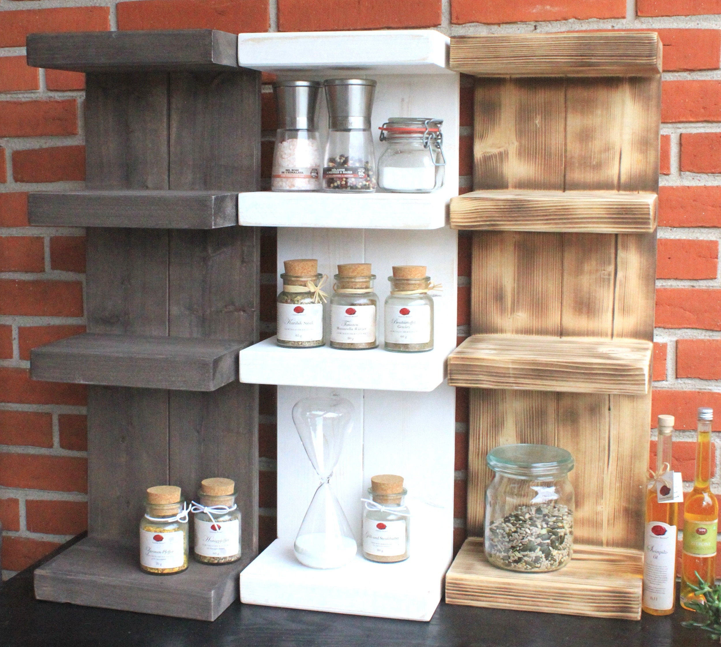 DIY Pallet Spice Rack