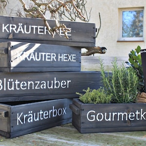 Blumenkasten " Das Original von Dekorie " aus Holz mit Schriftzug und Holz Griffen 50 - 90 cm breit / 19,5 cm tief / in schwarz
