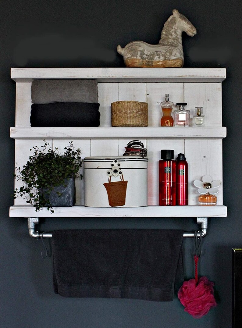 Estante de baño de madera con varilla para toallas en shabby | Etsy