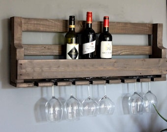 Weinregal aus Holz für die Wand - mit Gläserhalter - Braun - fertig montiert - Regal für Weinflaschen und Weingläser
