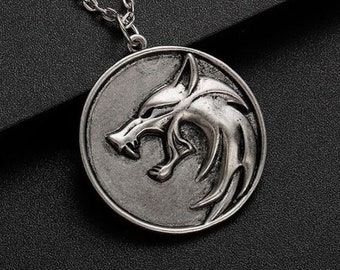 Witcher Wolf Head Medallion Cosplay Geralt Rivia Pendant Necklace Netflix 