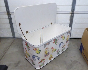 Pearl Wick Toy Box Chest Circus Animals Large