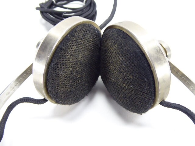 Pioneer SE-L40 Retro Stereo Headphones Vintage Sound Output Pioneer SE-L40 Retro Stereo Headphones Vintage Sound Output