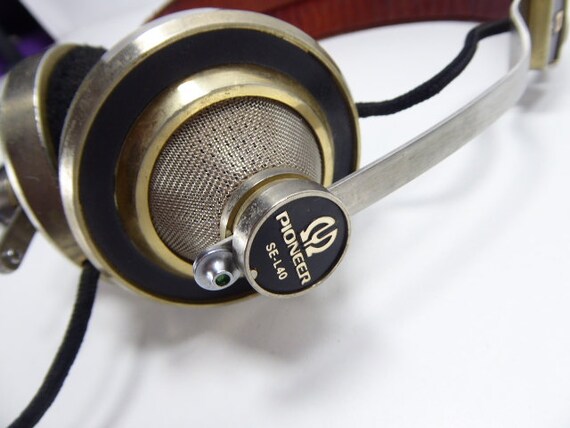 Pioneer SE-L40 Retro Stereo Headphones Vintage Sound Output Pioneer SE-L40 Retro Stereo Headphones Vintage Sound Output