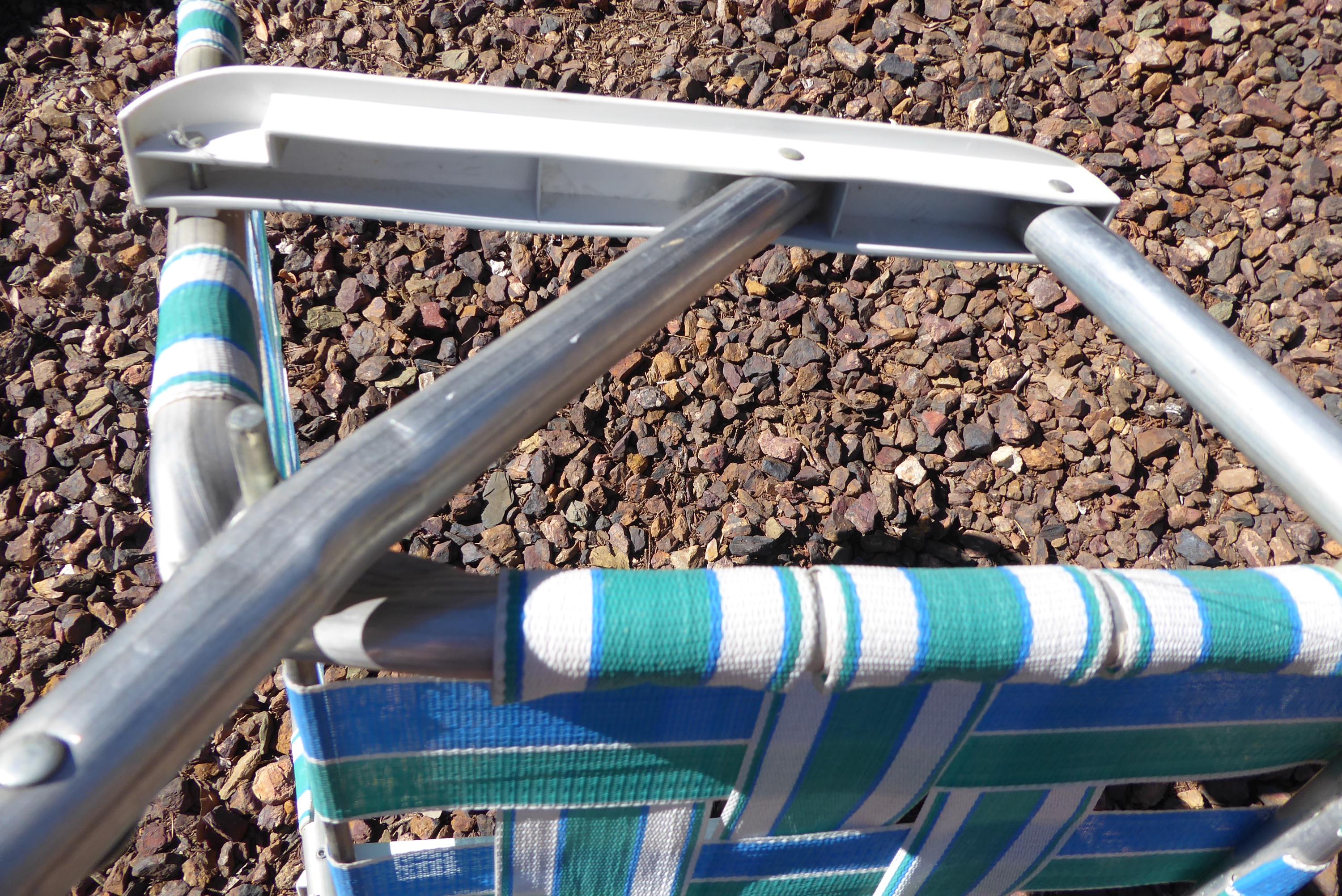 Vintage Sunbeam Folding Lawn Chair: Blue & White Aluminum Frame