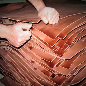 Vegetable tanned Leather Scraps, 7/10 oz. 2 lbs. per pack