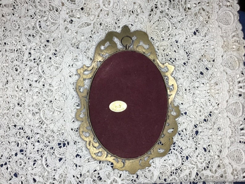 Vintage Oval Filigree Metal Framed Wall Decor Mona Lisa Vintage Oval Filigree Metal Framed Wall Decor Mona Lisa
