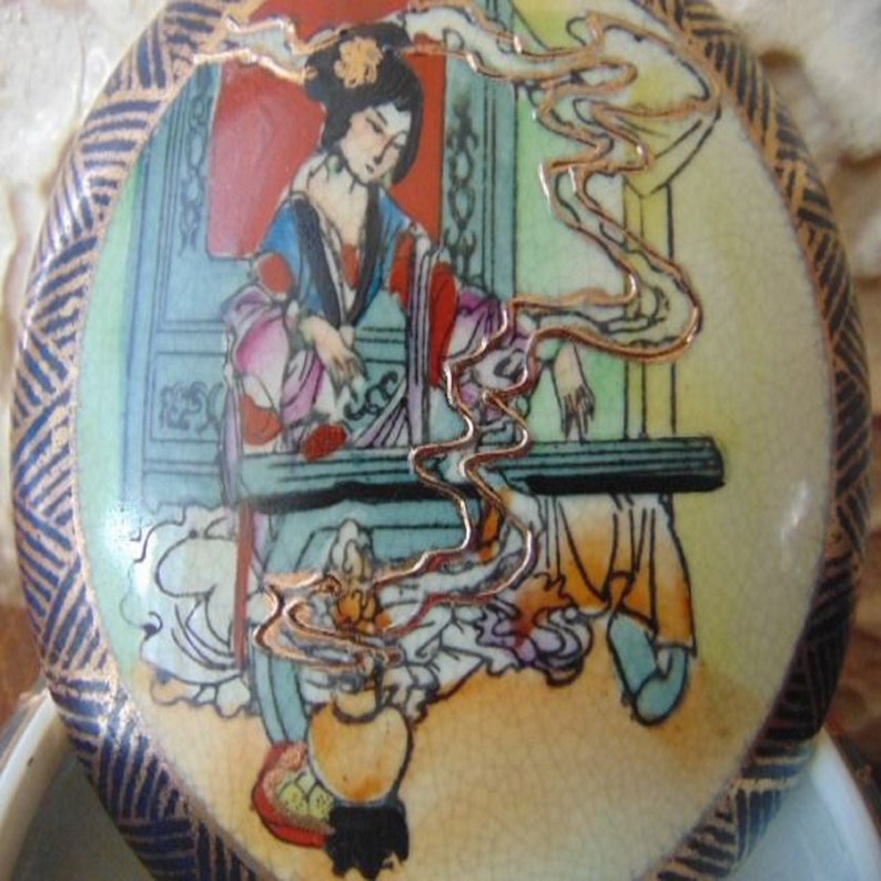 Jewelry box Japanese Satsuma early 20th century Japan cracked earthenware