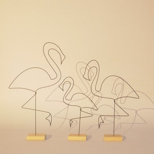 Sculpture silhouette flamingo pink wire annealed decoration bird profile (size 17 13 10 cm height approximately)
