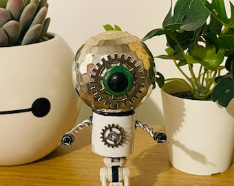 Recycled Tech Part Robot Sculpture – Steampunk Desk Decor