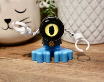 Recycled Tech Part Robot Sculpture - Geek Desk Accessory, Cat Eye