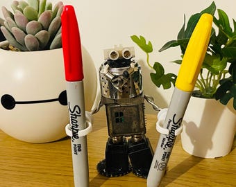 Recycled Tech Part Robot Sculpture – Steampunk Desk Decor