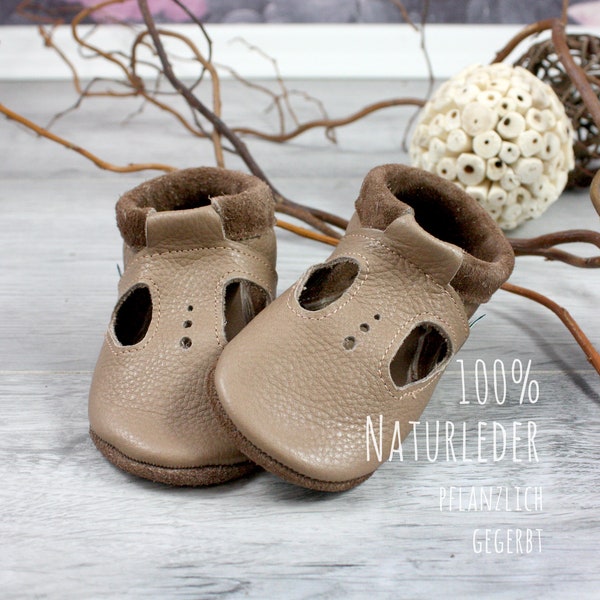 Bio Leder Krabbelschuhe minifußBio711 mit T-Riemen u. Stanzmuster. Sandale für Minifüßchen. Babyschuhe und Kleinkinderschuhe für den Sommer