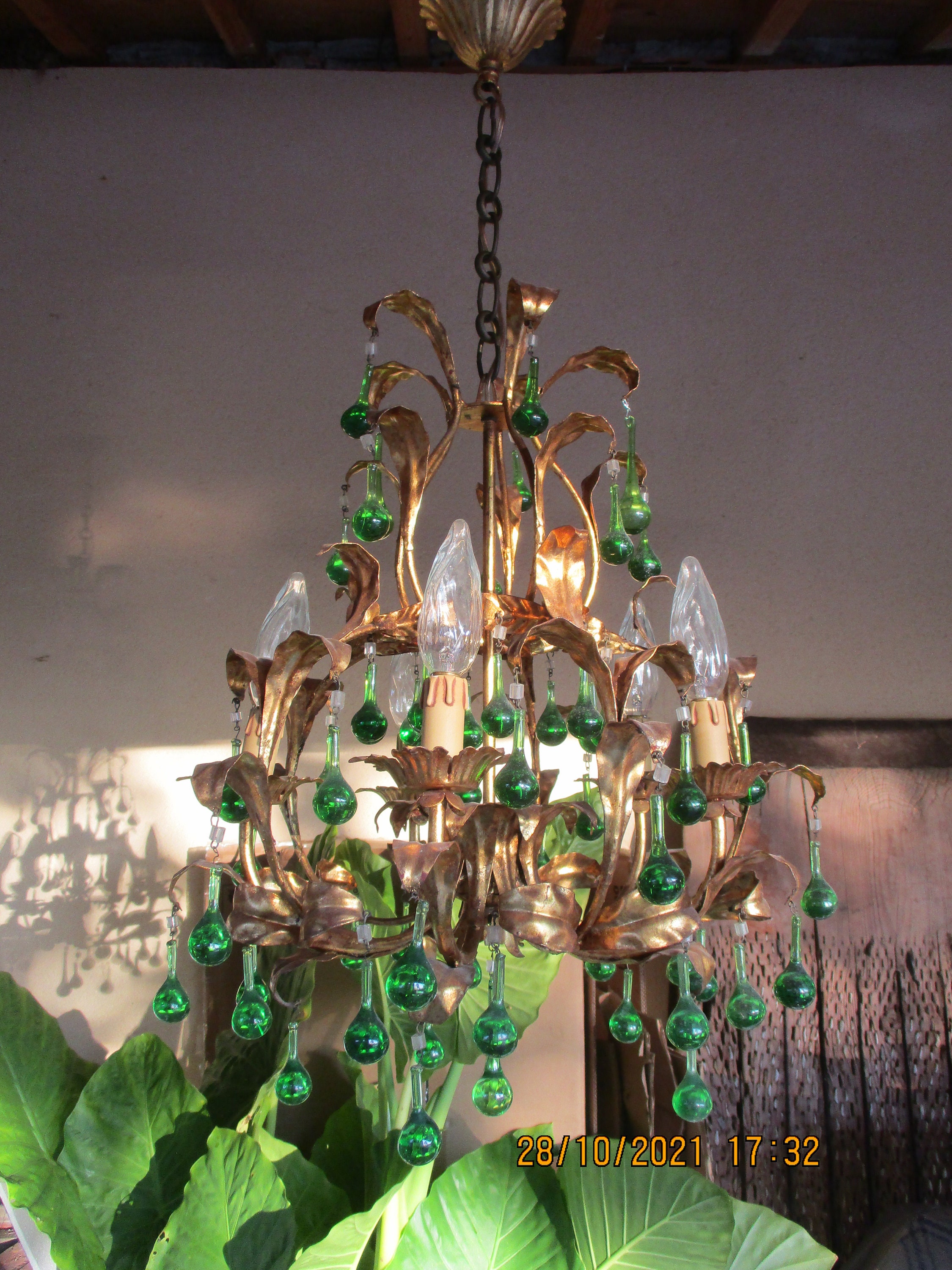 Superbe Français Vintage/Italien Gilded Chandelier Verre Vert Drops 5 Liight 1950