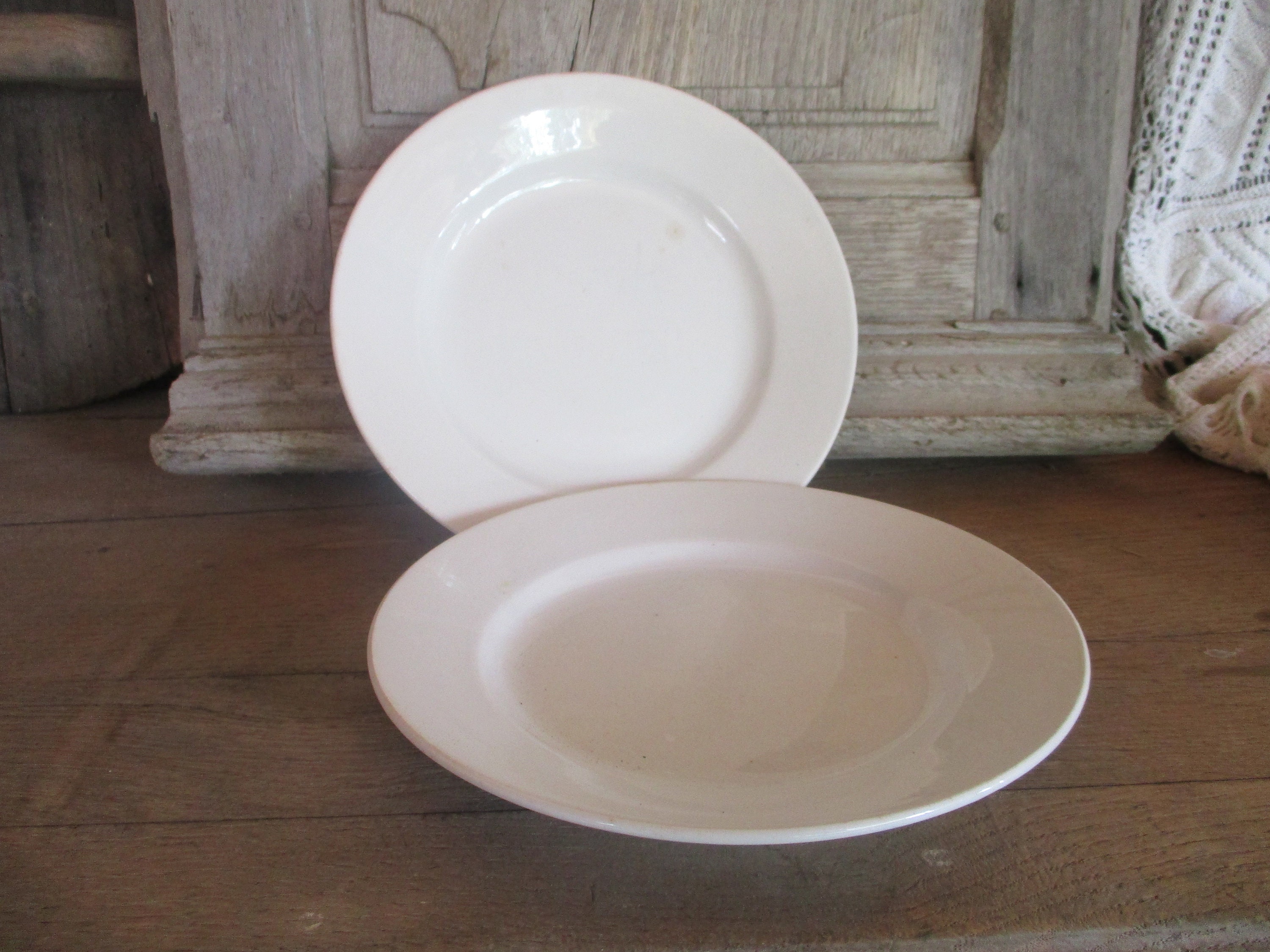 アンティーク 19 世紀陶器 ディナープレート 2 枚 白/クリーム GIEN 社