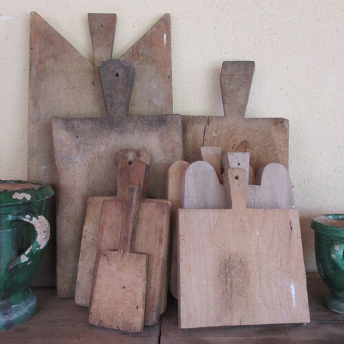 Antique Small WOODEN French CUTTING BOARD Folk Primitive shops Art
