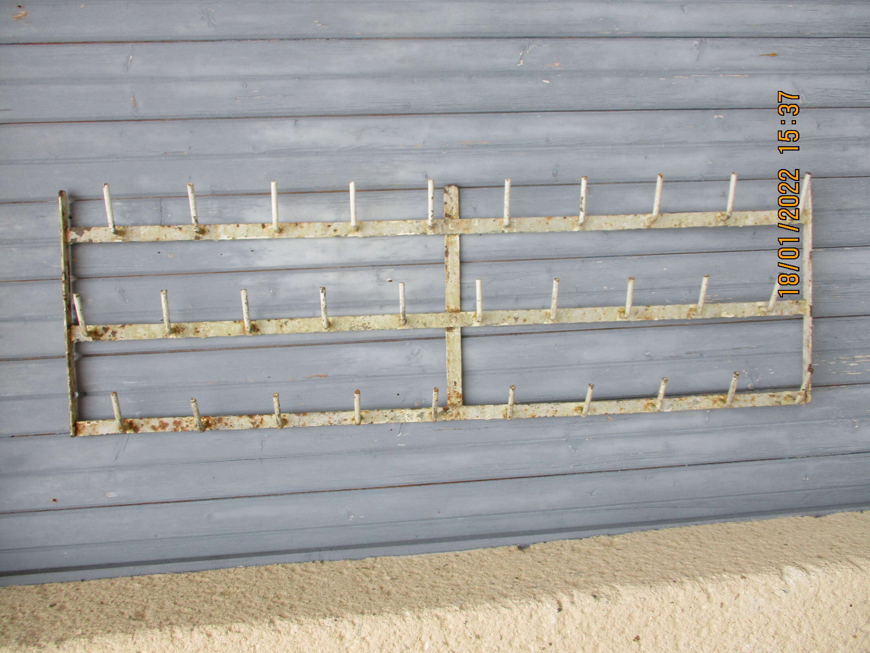 Moyen Antique Français Shabby Wall Drying Rack Peinture Crème Zinc Cuisine Bouteille de Vin Bordeaux