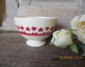 Antique Hearthenware CAFE Au LAIT Français BOWL Guirlande et points Rose/rouge Hearts Signé Mnaf Serfal